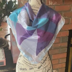 Silky geometric scarf